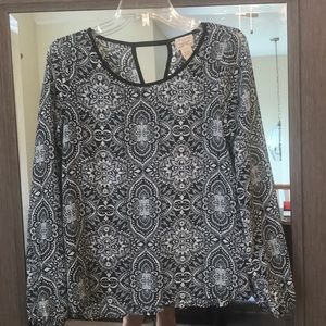 Black and white long sleeved blouse